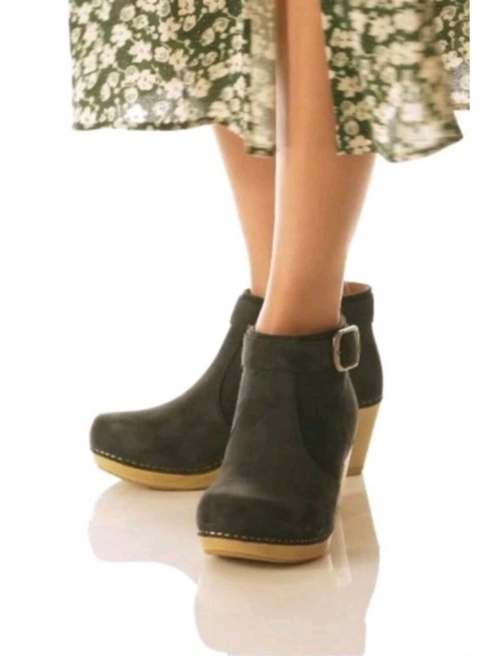 Dansko Ankle Bootie Nubuck Leather Autumn Black Size 38 Faux Wood Block Heel